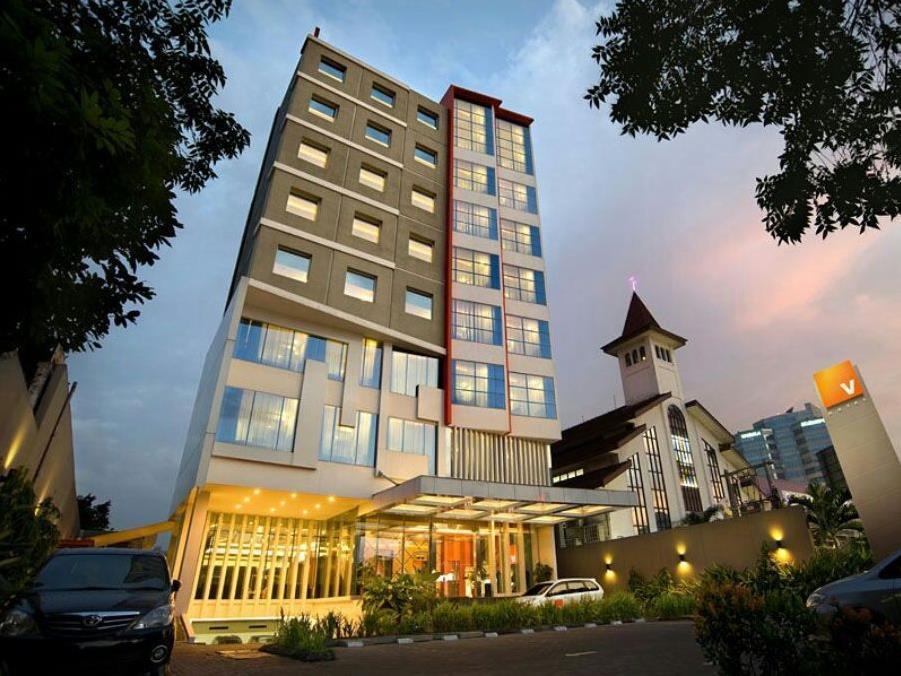 V Hotel Tebet Jakarta Exterior photo