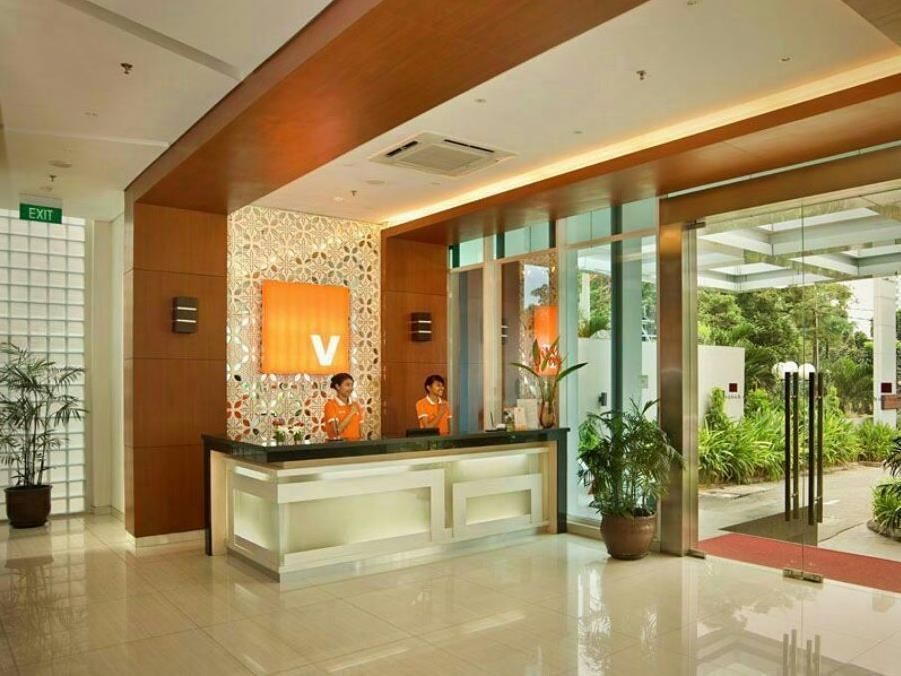 V Hotel Tebet Jakarta Exterior photo